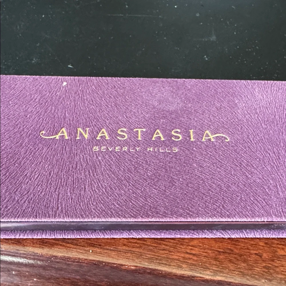 Anastasia Beverly Hills Fall Romance Palette - Picture 2 of 3